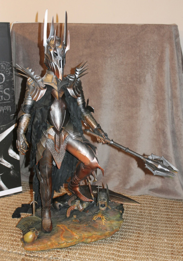 sauron statue sideshow